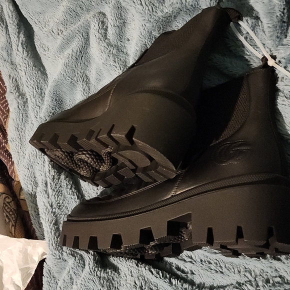 Gucci black boots nwot - Picture 7 of 9